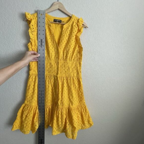 Karl Lagerfeld Dress Women’s 6 Yellow Eyelet Button-Front - Picture 4 of 8